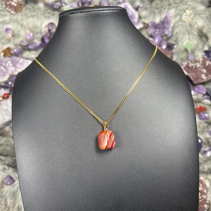 Red Agate Crystal Gold Stainless Steel Chain Necklace