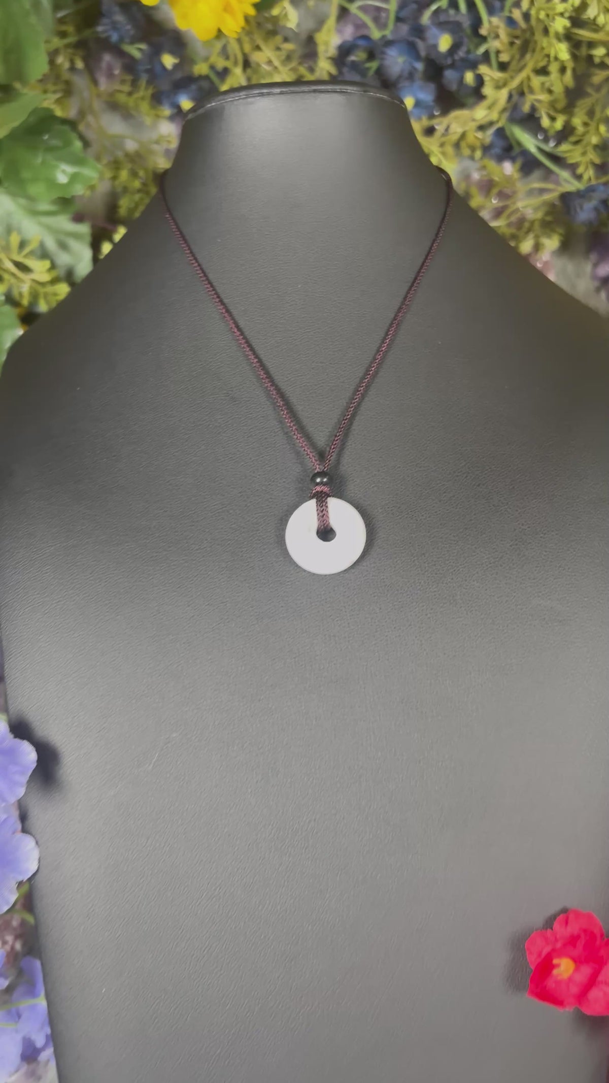 Howlite Eternal Circle Necklace